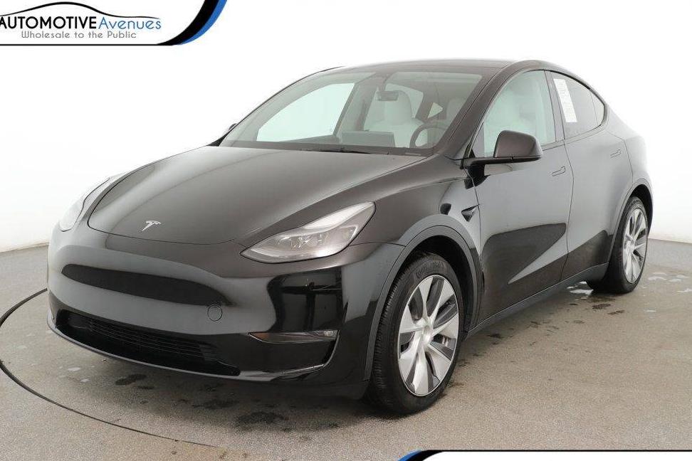 TESLA MODEL Y 2023 7SAYGAEE6PF640575 image